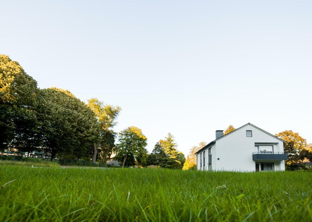 Haus Am Park - Ihr Gaestehaus In Velbert Eksteriør bilde